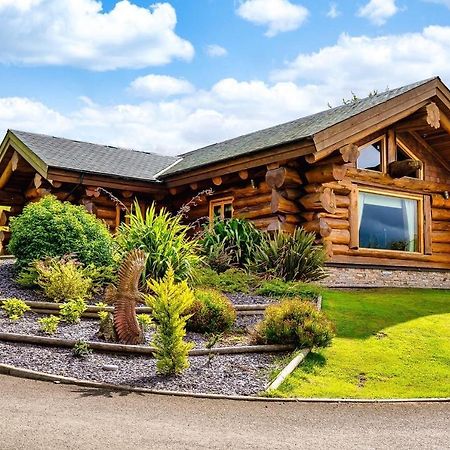 The Log Cabins At The Vu Bathgate Eksteriør billede