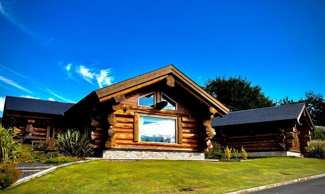 The Log Cabins At The Vu Bathgate Eksteriør billede